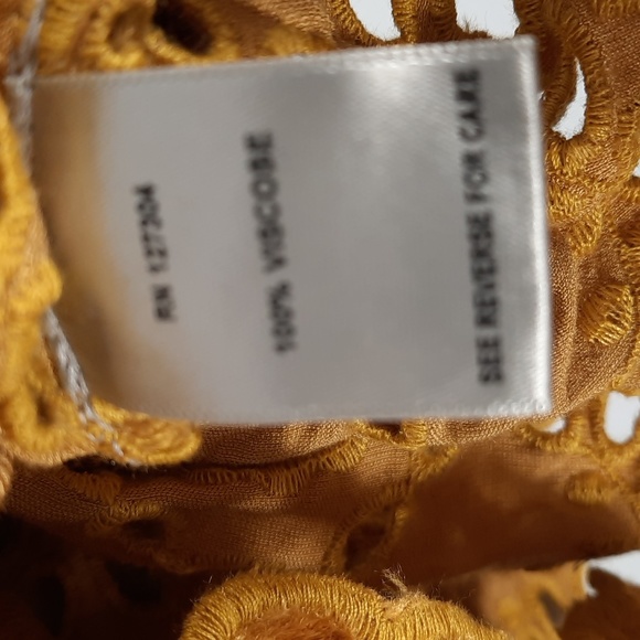 NWT JOHN MARK MARIGOLD GOLD VELVET TOP SZ L - Picture 5 of 11